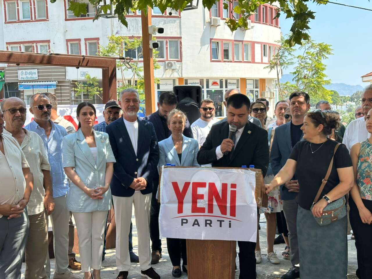 Datça Belediye Başkanı Aytaç Kurt YENİ Parti’ye Geçti, 10 Meclis Üyesi de Katıldı 2